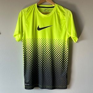 NIKE - SHIRT